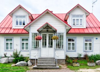 How To Make A Front Door More Attractive with 5 Simple Steps