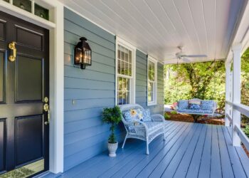 Make Your Front Porch Majestic This Spring With Easy Follow 6 Steps