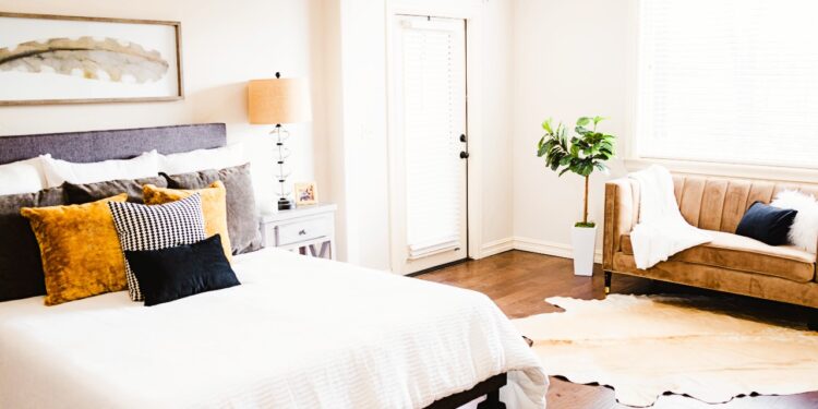 12 Furniture Arrangement Ideas for Small Bedrooms to Bring the Light and Feel Cozy