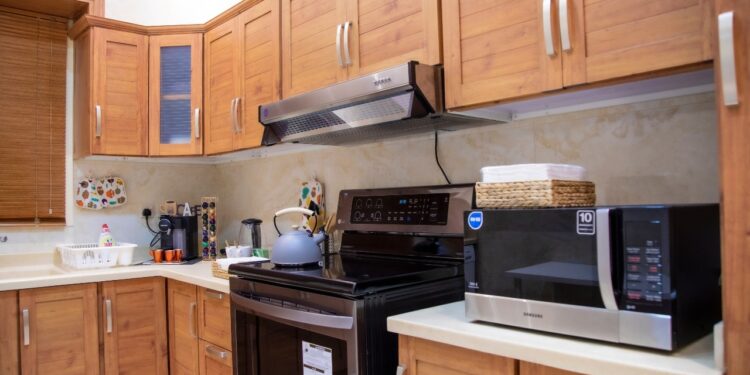 Have An Overheating Microwave? Here are 6 Easy Tips on How You Can Fix It