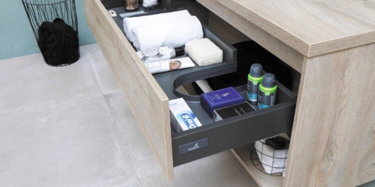 How To Quickly Organize Your Bathroom Drawers