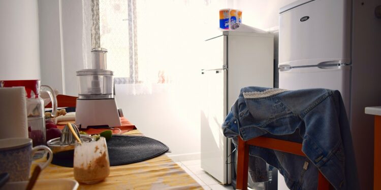 10 Easy Ways You Can Declutter Your Living Space