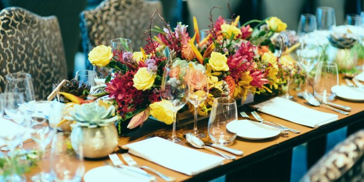 How To Create A Fall-Themed Dessert Table That Look Stunning