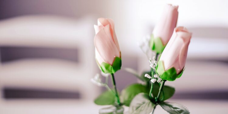 5 Ways to Use Faux Flowers and Greenery to Brighten Up Your Home This Winter