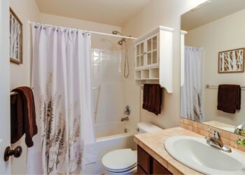 How to  Design Guest Bathroom Like Spa