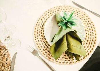 How To Fold A Thanksgiving Napkin – The Ultimate Guide