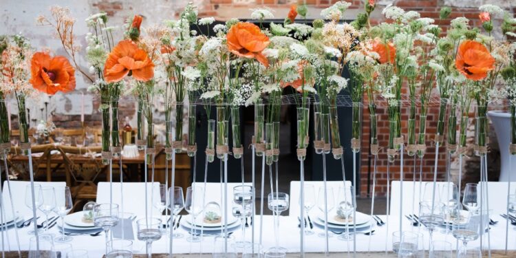 Layered Table Arrangement Style & Tips