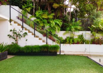 Great Tips For English Garden  & How To Make It  Romantic