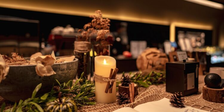 8 Thanksgiving Table Setting Ideas That Will Make Your Holiday More Memorable