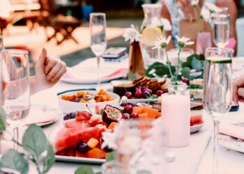Top10 Summer Entertaining Tips for Luxurious Home Party